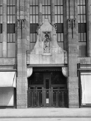 Warenhaus Tietz — Portal