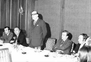 Freiburg: Hotel Victoria; Regionalverband Südlicher Oberrhein, Pressefahrt mit Minister Eduard Adorno; Pressekonferenz mit Minister Adorno
