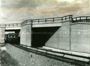 Brücke über die S-Bahn bei Berlin-Buch
