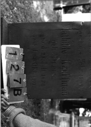 Grabstein 127 [Hahn S. 70 Grab-Nr. 116/17]: Grabstein 127B [Hahn S. 70 Grab-Nr. 116/17]