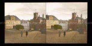 Marktplatz mit Hotel und Postkutsche in Lößnitz
