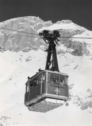 Die Gondel der Dachstein-Südwandbahn. Von Ramsau aus geht es in 10 Minuten in 3000m Höhe