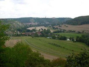 Freyburg: Blick auf Freyburg mit der Neuenburg