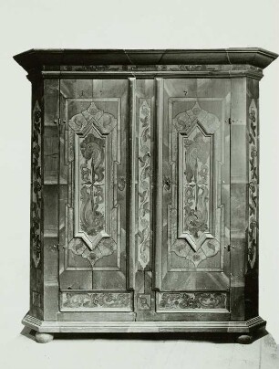 Bauernschrank