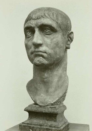Kolossalkopf des Kaisers Maxentius
