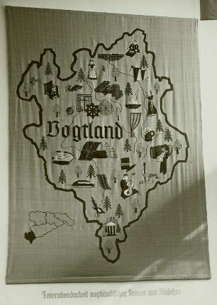 Wandstickerei, die bodenständigen Industrien des Vogtlandes darstellend