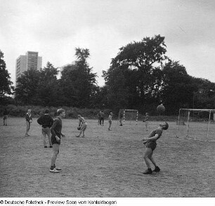 Verschiedene Sportarten; Ankunft der Olympioniken; Training Dynamo; Veteranenralley