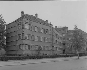 Dresden-Strehlen, Teplitzer Straße 93-95. Häuserzeile, Postsiedlung der Heimstättengesellschaft Sachsen GmbH (1926-1928; P. Löffler)