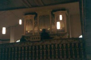 Frauenstein-Dittersbach, Dorfkirche. Blick zur Orgelempore mit Orgel eines unbekannten Orgelbauers (um 1780; I/11)