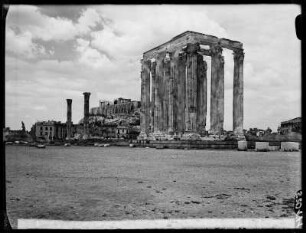 Athen: Olympieion, Blick zur Akropolis
