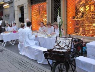 Diner en blanc