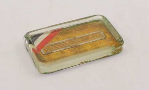 Briefbeschwerer mit applizierter Zeitungsnotiz