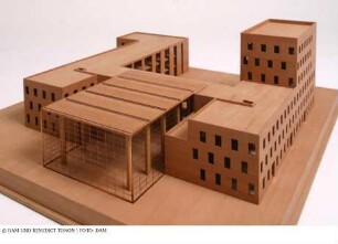 Technische Fachhochschule Brandenburg - Modell des Hauptgebäudes
