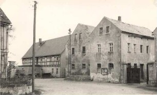Dorfstraße in Nimschütz : Wjesna dróha w Hněwsecach