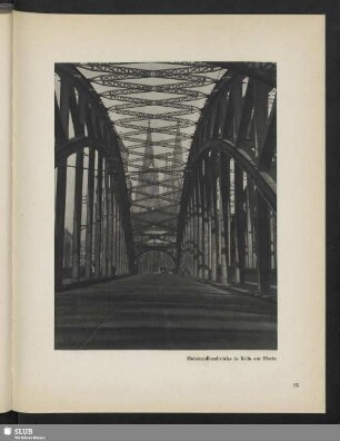 Hohenzollernbrücke in Köln am Rhein