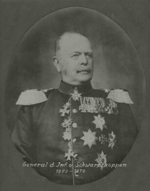 Emil von Schwartzkoppen, General, Kommandeur des XIII. Armeekorps 1873-1878 in Uniform und Orden, Brustbild in Halbprofil