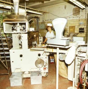Auerbach. VEB Nahrungsmittelwerke Suppina. Produktionsgebäude. Innenansicht (Teilansicht)