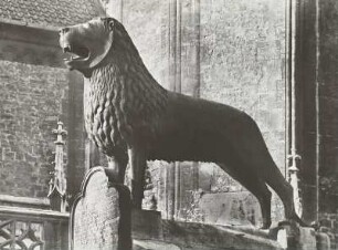 Löwendenkmal auf dem Burgplatz