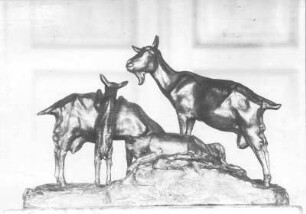 Ziegengruppe. Bronze (wohl 1906; E. Richter). Dresden-Südvorstadt, Eisenstuckstraße, Atelier der Bildhauerin