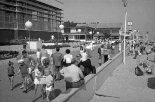 Grömitz: Promenade am Wellenbad