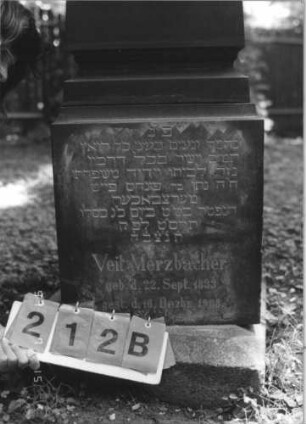 Grabstein 212 [Hahn S. 152 Grab-Nr. 946/947]: Grabstein 212B [Hahn S. 152 Grab-Nr. 946/947]