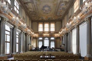 Palazzo Pisani — Salone