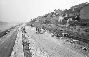 Rheinweiler: Gesamtansicht der Stützmauer