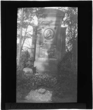 Grabmal Ludwig Auerbachs