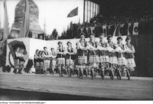 Dresden, Heinz-Steyer-Stadion, Auftritt des Moissejew-Ensemble, 3./4. Januar 1950