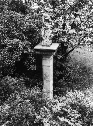 Freithoff-Brunnen, sog. Freiheitsbrunnen (Brunnen); Frankfurt, Weckmarkt 15