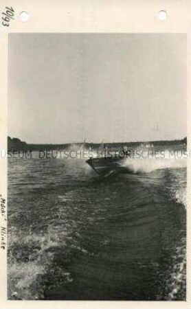 Max Klinke bei den DDR-Meisterschaften im Motor-Wassersport auf dem Langen See in Berlin-Grünau