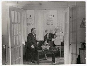 Senator William Borah und seine Frau zu Hause, USA. William Borah