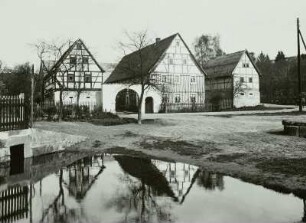 Graupa-Bonnewitz, Dorfplatz mit Dreiseithof, 1799