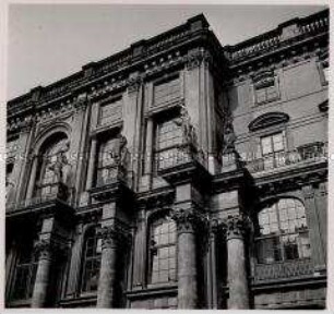 Berlin, Stadtschloß, Hof mit Schlütertrakt, Fassade