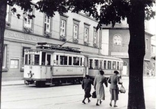 Straßenbahn in der Langen Straße. Detmold. Halte- und Ausweichstelle vor dem Rathaus. Sammlung Starke