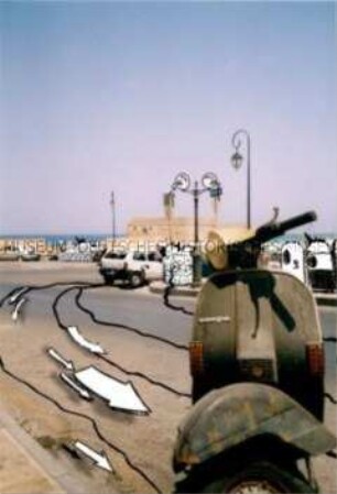 Verfremdete Aufnahme einer Straße auf Kreta mit Vespa im Vordergrund (Prämiertes Foto, Imaging-Special)