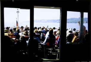 Meersburg: Studenten am Heck des Schiffes