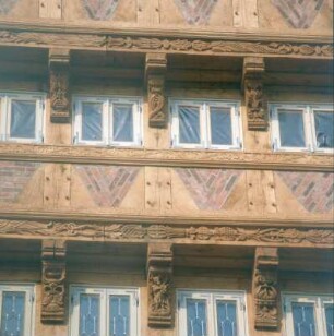 Hildesheim. Knochenhauer Amtshaus. Brüstungsfelder der Fassaden