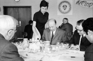 Freiburg: Weinbauinstitut; Weinprämierung 1970/1971