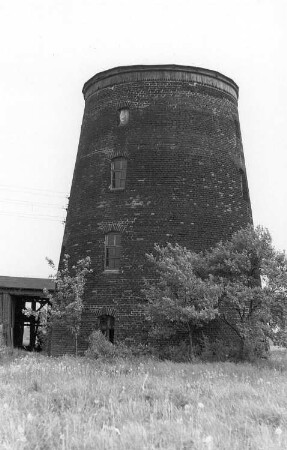 Naundorf bei Seyda. Turmholländer