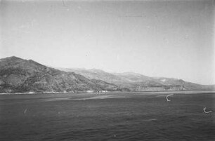 Die Kretische Südküste : Blick vom Schiff auf die Kretische Südküste Meer