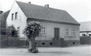 Wohnhaus in Kahnsdorf (Niederlausitz) : Domske we Wóškalawje (Delnja Łužica)