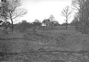 Fischer, Theodor; Friedrichshafen - Fischbach; Haus Gminder - Außenansicht mit umgebender Landschaft