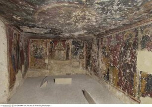 Freskendekoration: Christus Pantokrator, Gandenstuhl, Madonna und Heilige