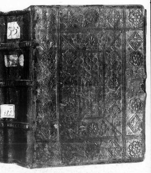 Liber epistolarum et evangeliorum per annum, ab initio et in fine mancum - BSB Clm 385