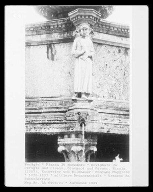 Fontana Maggiore — Ermano da Sassoferrato