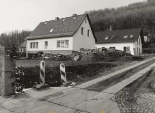 Radebeul, Augustusweg 80 a und 78 b. Wohnhäuser (um 1990)