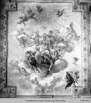 Deckengemälde : Maria in der Glorie