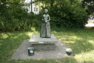 Mädchen mit Spielelementen, Fröbel gewidmet
