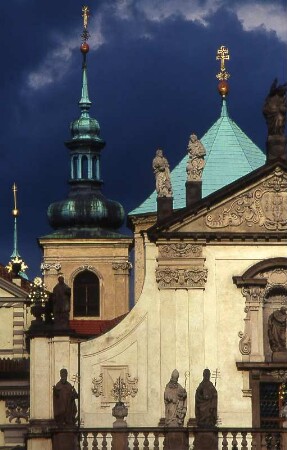 Prag - Kirchtürme : Kirchtürme. Aufgenommen 2004 in der Altstadt von Prag